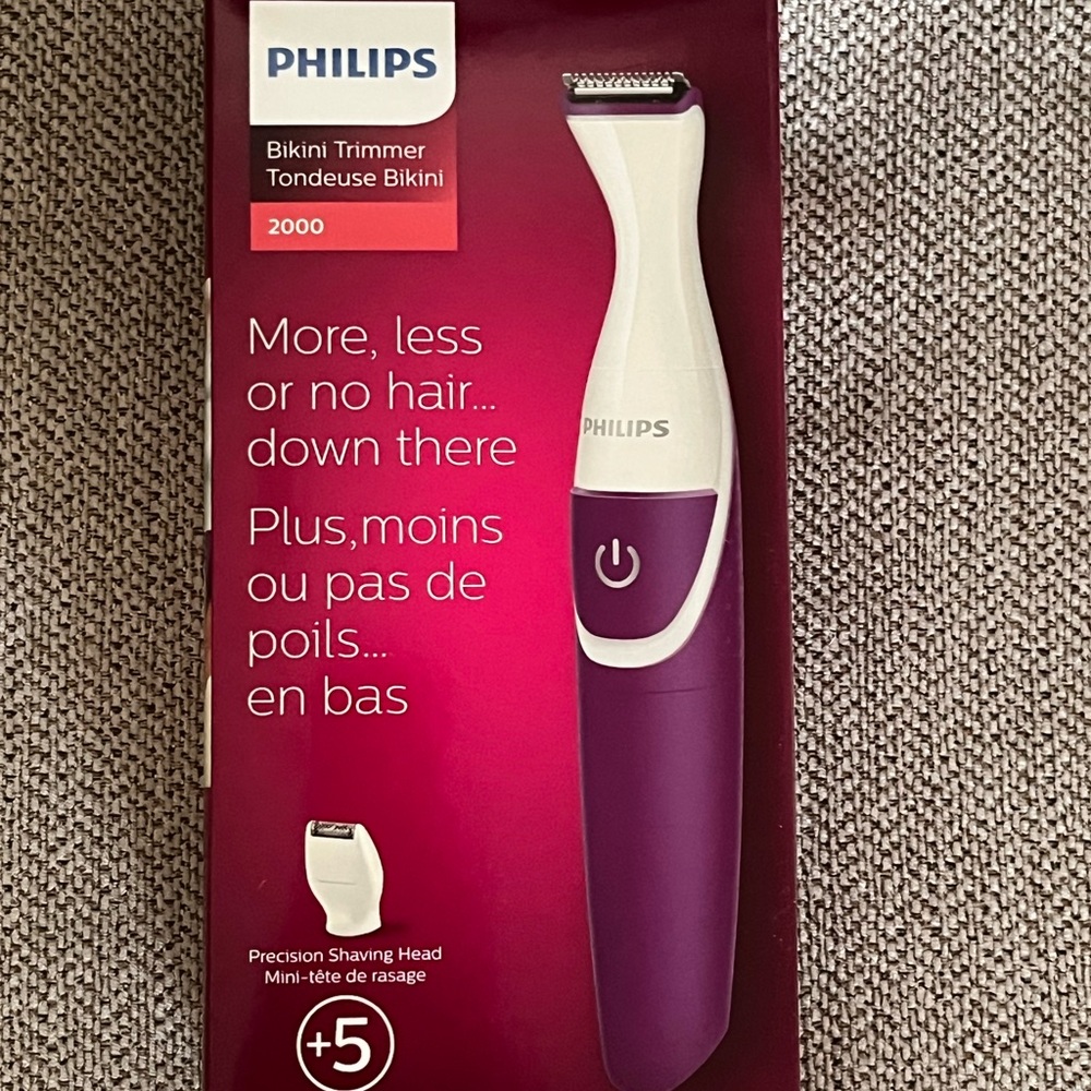 Philips Bikini Trimmer in Red and White